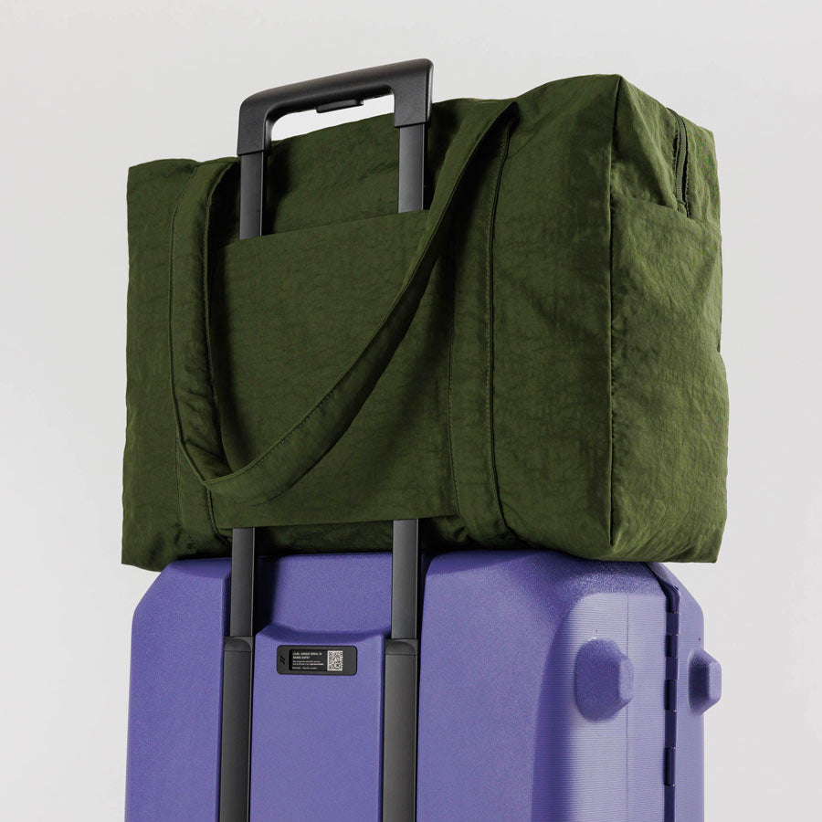 Baggu-bagage-a-main-cloud-carry-on-vert-fonce-nylon-lourd-voyage-Atelier-Kumo