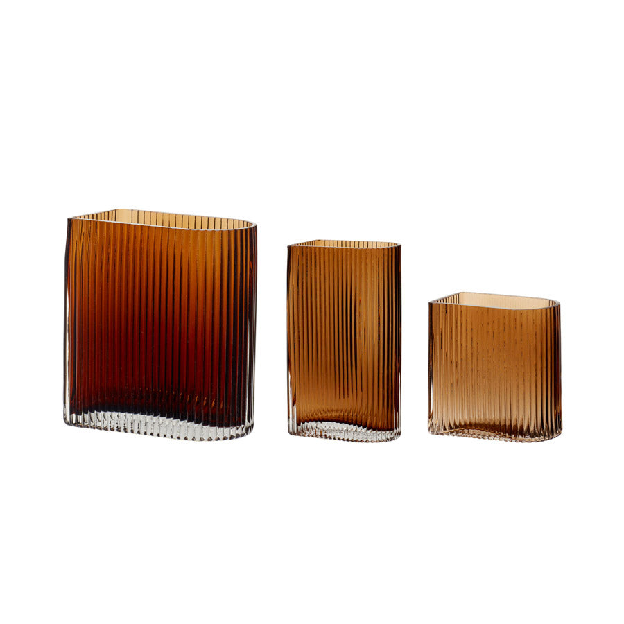 Hubsch-vase-elements-en-verre-ambre-collection-Atelier-Kumo