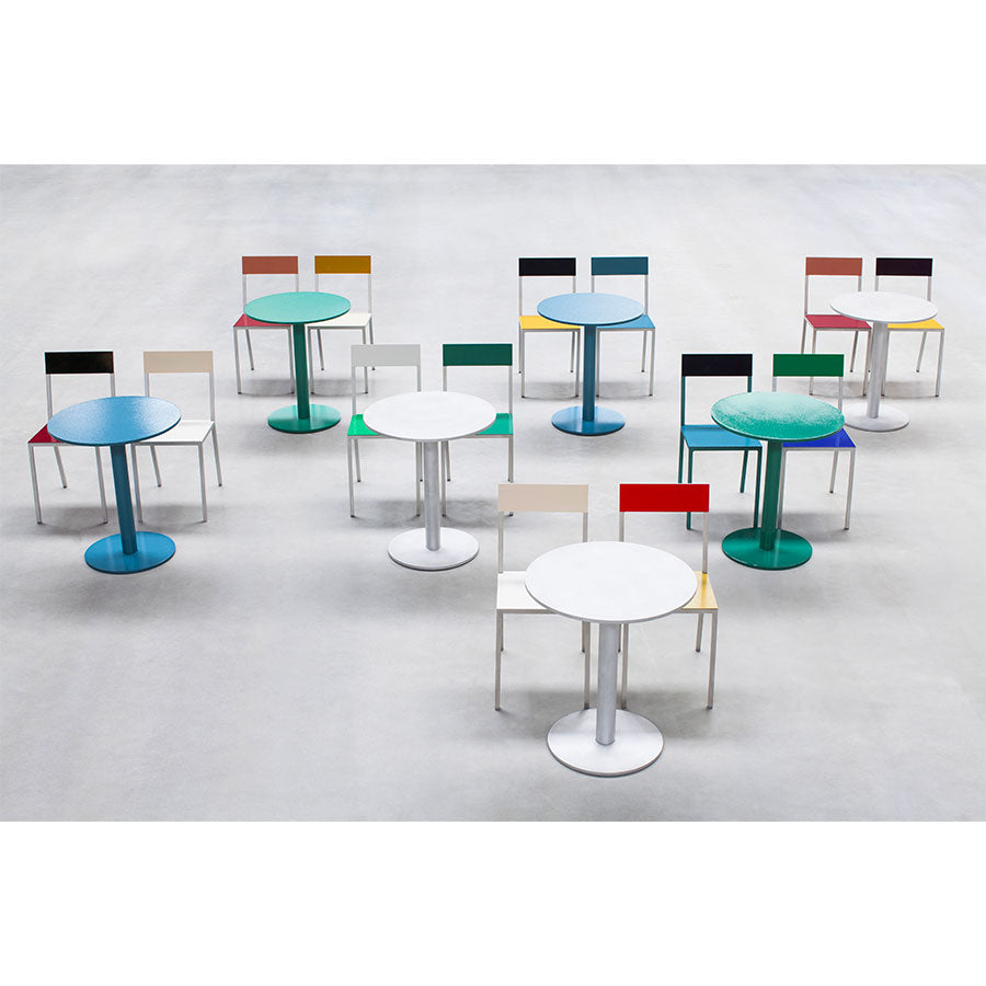 Muller-van-Severen-chaise-table-aluminium-alu-chair-gamme-Valerie-Objects-Atelier-Kumo