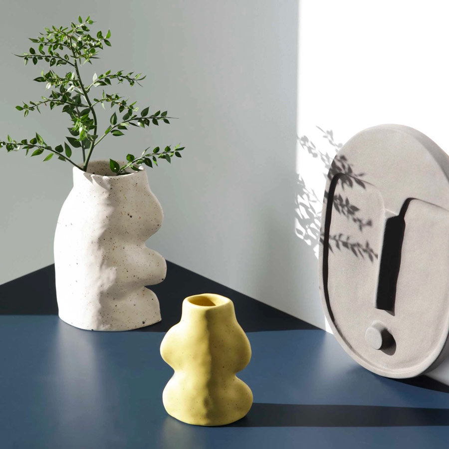 5-mm-paper-vase-fluxo-grand-vert-pistache-et-blanc-Atelier-Kumo