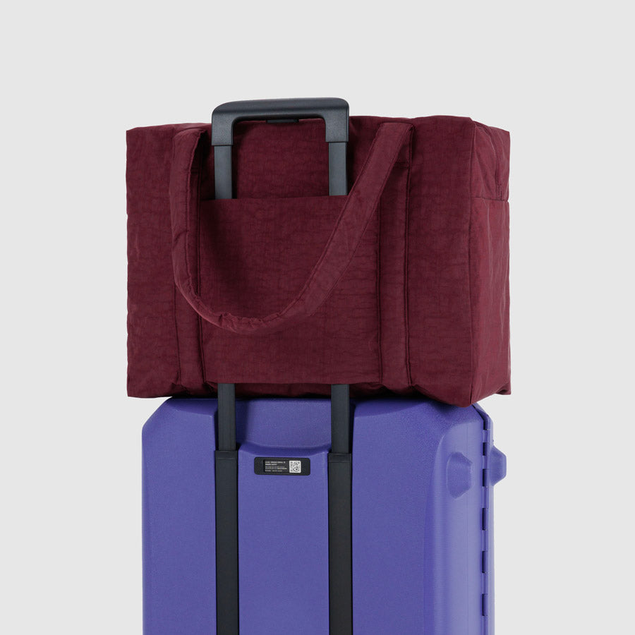 Baggu-grand-sac-cloud-carry-on-bordeaux-ambiance-Atelier-Kumo