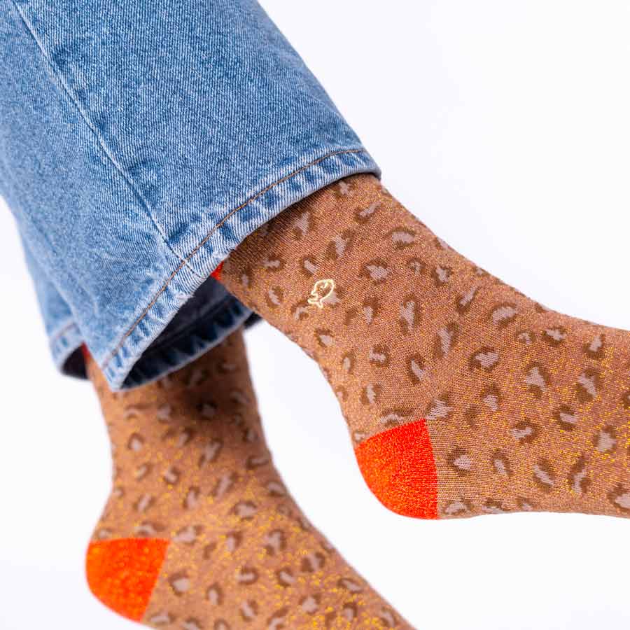 Billybelt-accessoires-chaussettes-marron-et-orange-Atelier-Kumo