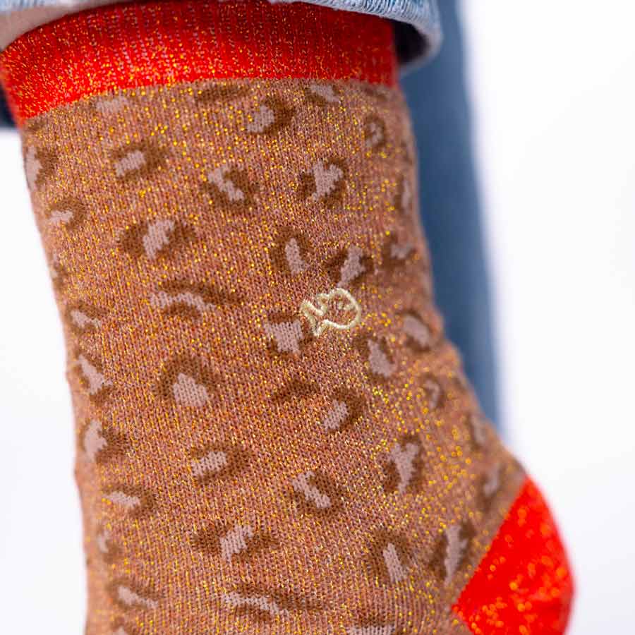 Billybelt-chaussettes-marron-et-orange-details-Atelier-Kumo