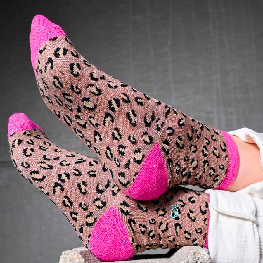 Billybelt-chaussettes-paillettes-camel-details-Atelier-Kumo