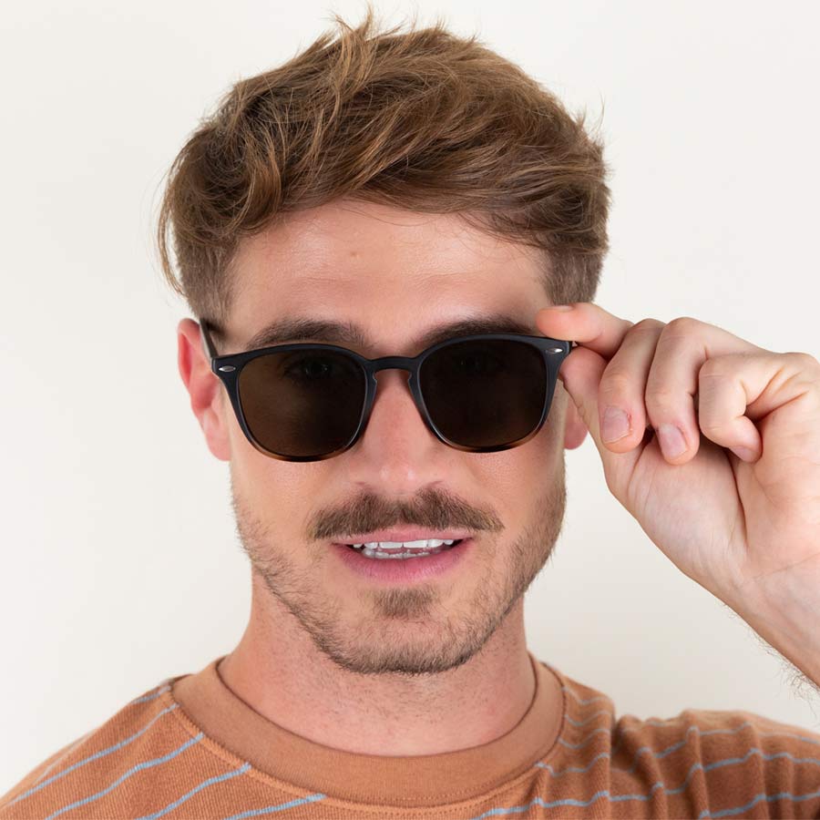 Charly-therapy-lunettes-de-soleil-cooper-ebony-portees-homme-Atelier-Kumo