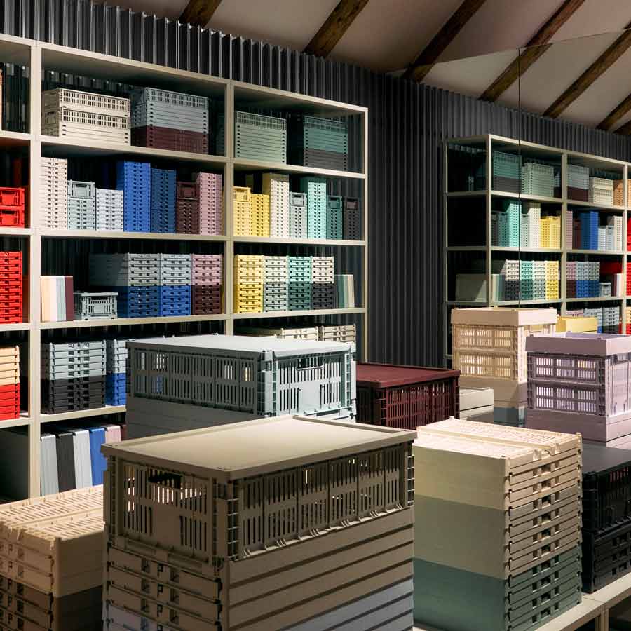 Hay-cagette-charbon-longue-collection-colour-crate-Atelier-Kumo