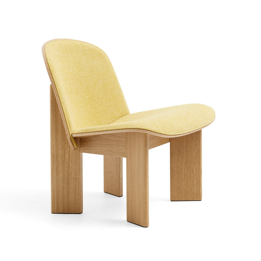 Hay-fauteuil-chisel-lounge-en-bois-chene-laque-jaune-rembourrage-andreas-bergsaker-mobilier-Atelier-Kumo