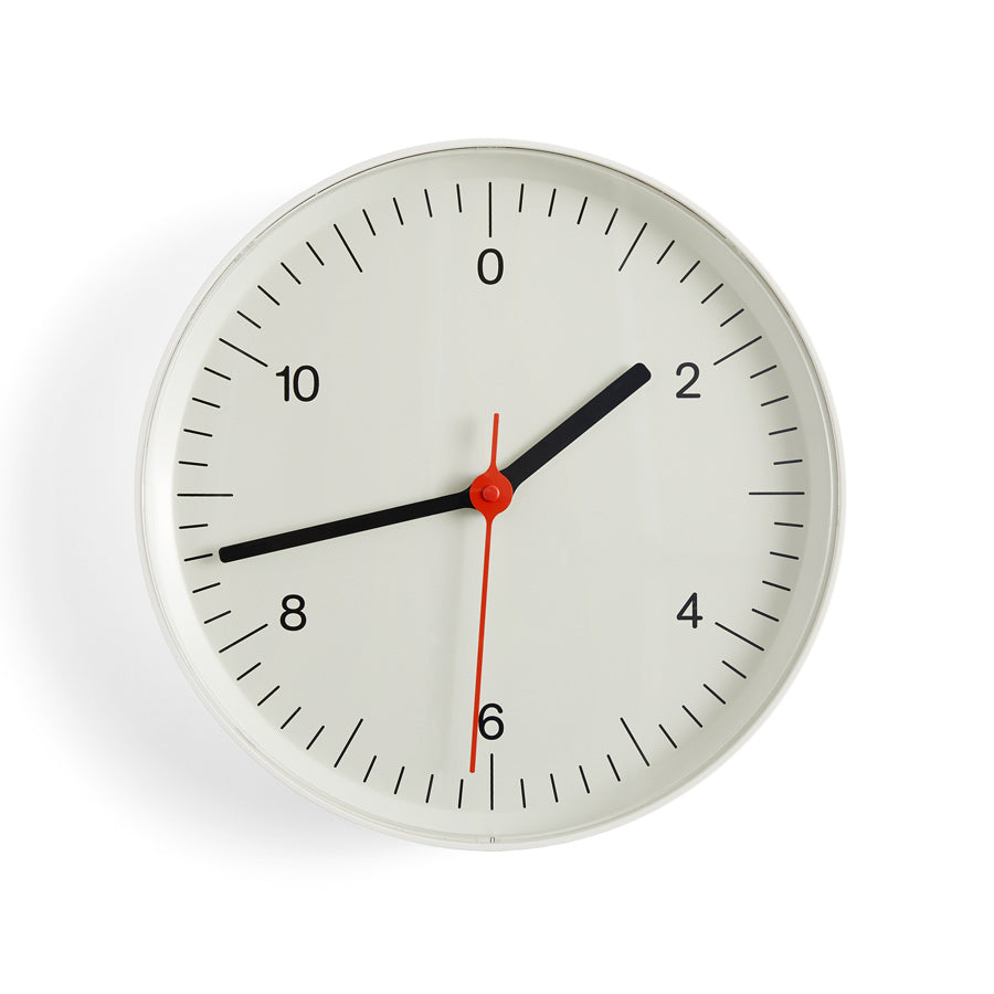 Giannini: Atelier: Horloge Carré Mural Blanc-Rouge En Metacrilicato Giannini: Atelier: Horloge Carré Mural Blanc-Rouge En Metacrilicato