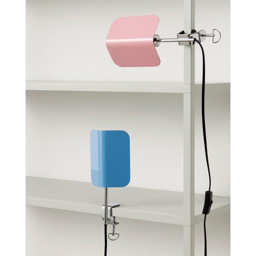 Hay-lampe-apex-clip-rose-bleu-Atelier-Kumo