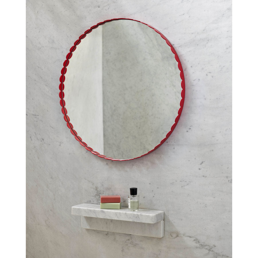 Hay-miroir-arcs-rond-rouge-salle-de-bain-Atelier-Kumo