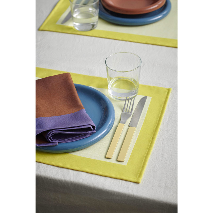 Hay-set-de-table-ram-placemat-jaune-salle-a-manger-Atelier-Kumo