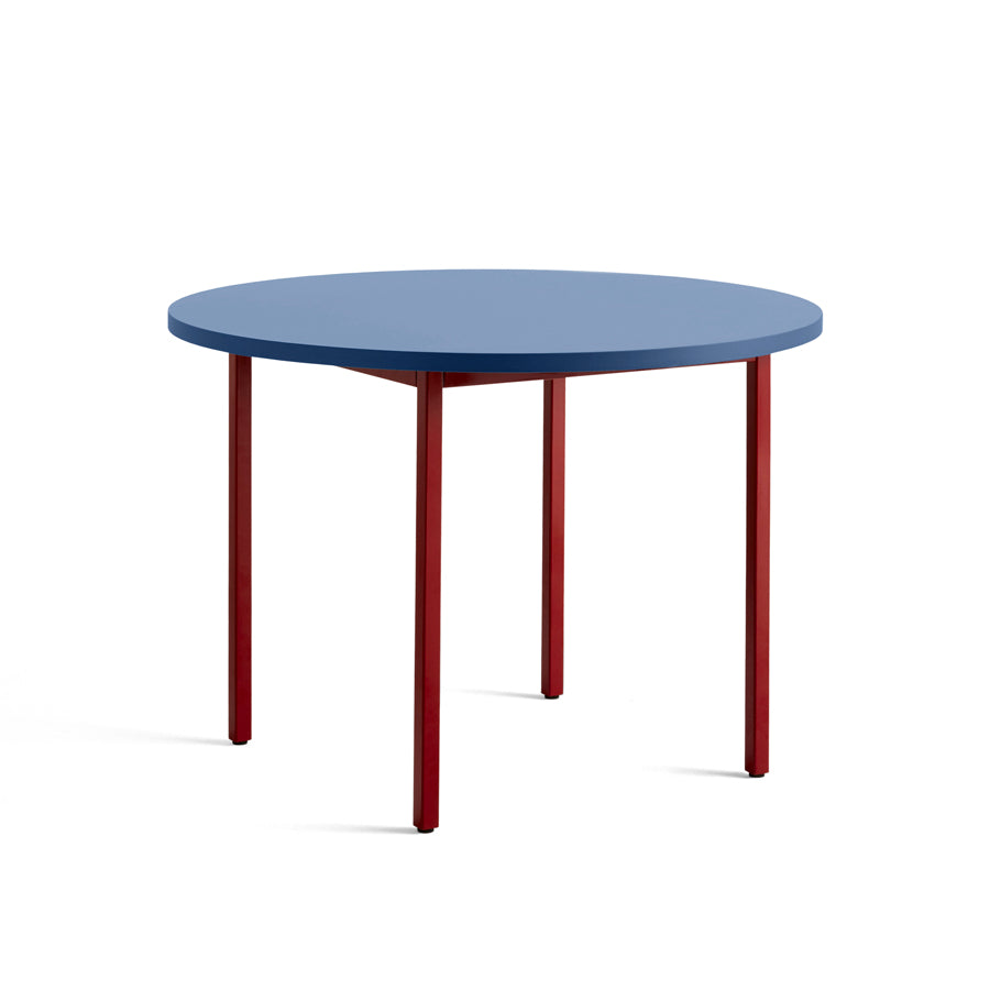Hay-table-two-color-ronde-105-cm-bordeaux-bleu-Muller-Van-Severen-Atelier-Kumo