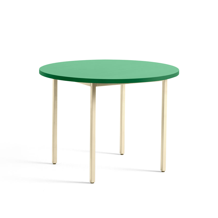 Hay-table-two-color-ronde-105-cm-vert-ivoire-Muller-Van-Severen-Atelier-Kumo