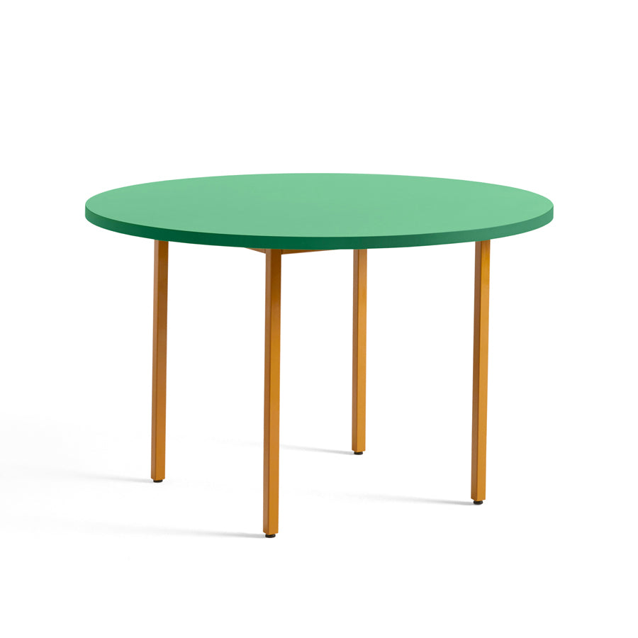 Hay-table-two-color-ronde-120-cm-vert-ocre-Muller-Van-Severen-Atelier-Kumo
