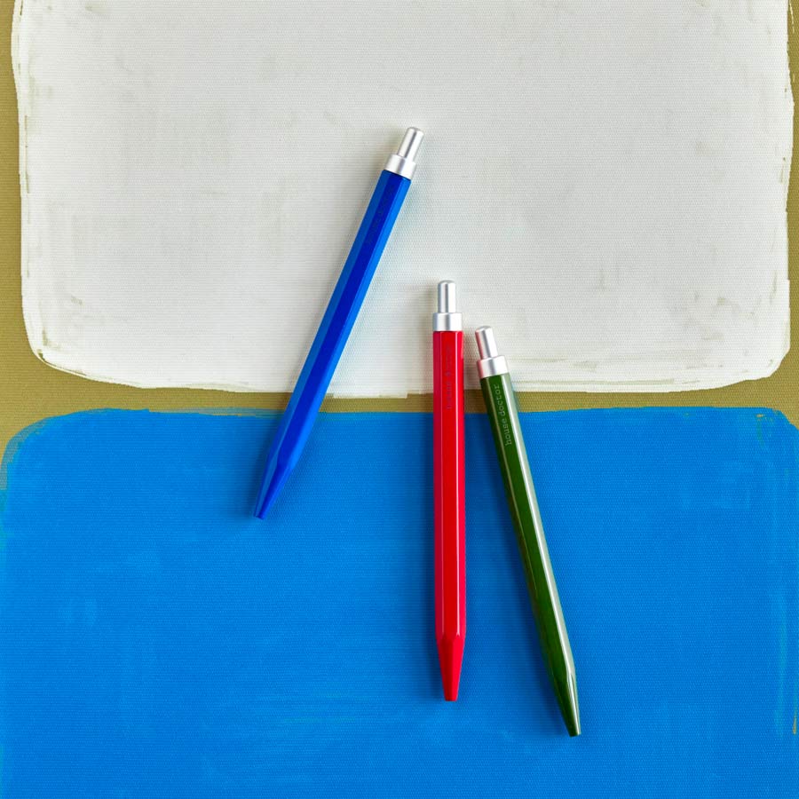 House-Doctor-stylo-bille-encre-noire-aluminium-abs-durable-ecriture-Atelier-Kumo