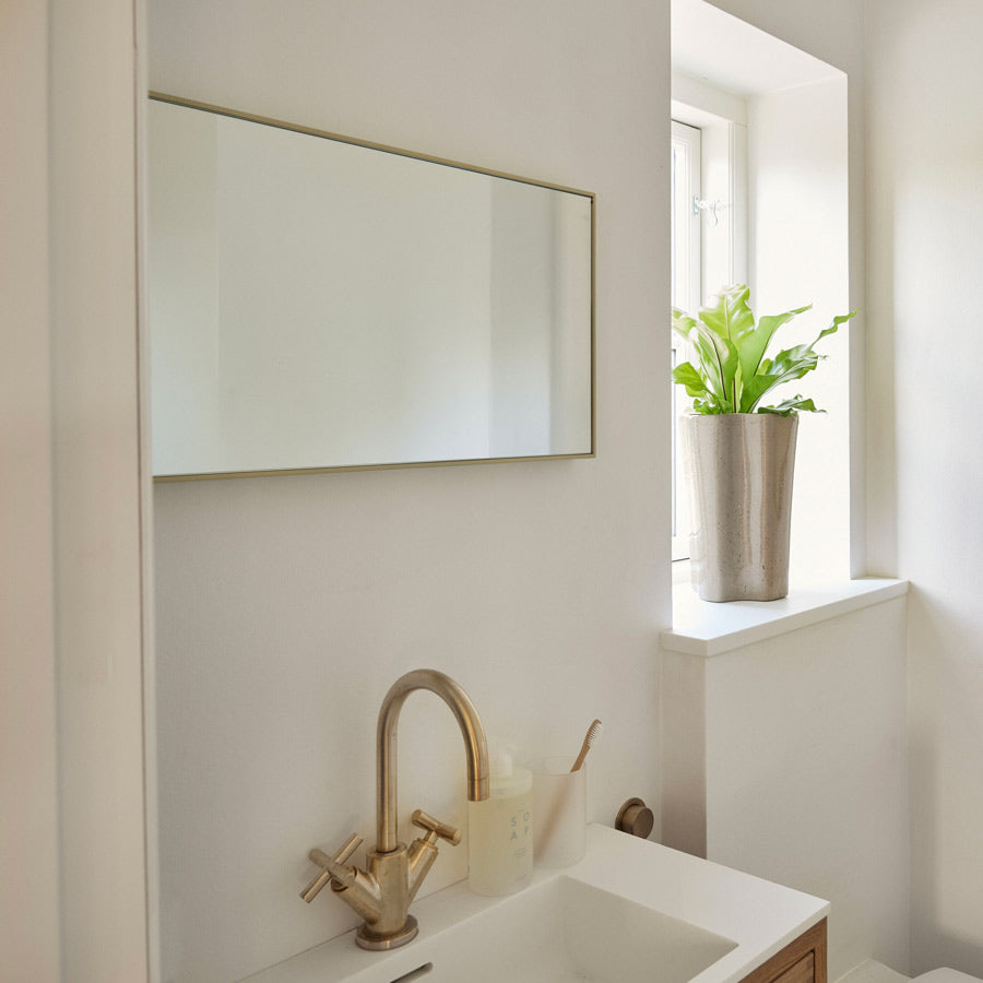 Hubsch-miroir-shine-moyen-jaune-salle-de-bain-Atelier-Kumo