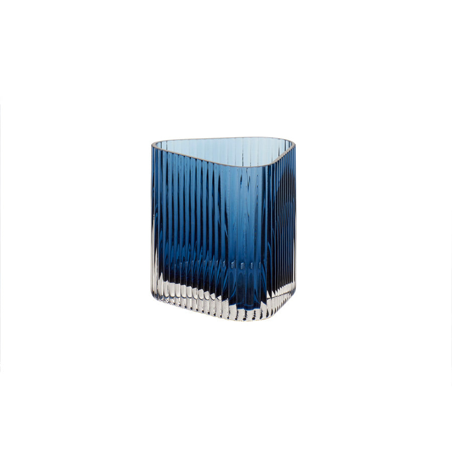 Hubsch-vase-S-elements-en-verre-bleu-Atelier-Kumo