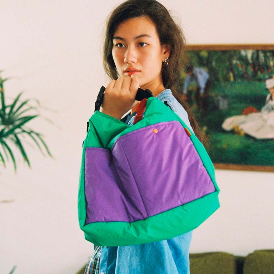Japfac-sac-lively-vert-violet-ambiance-porte-Atelier-Kumo