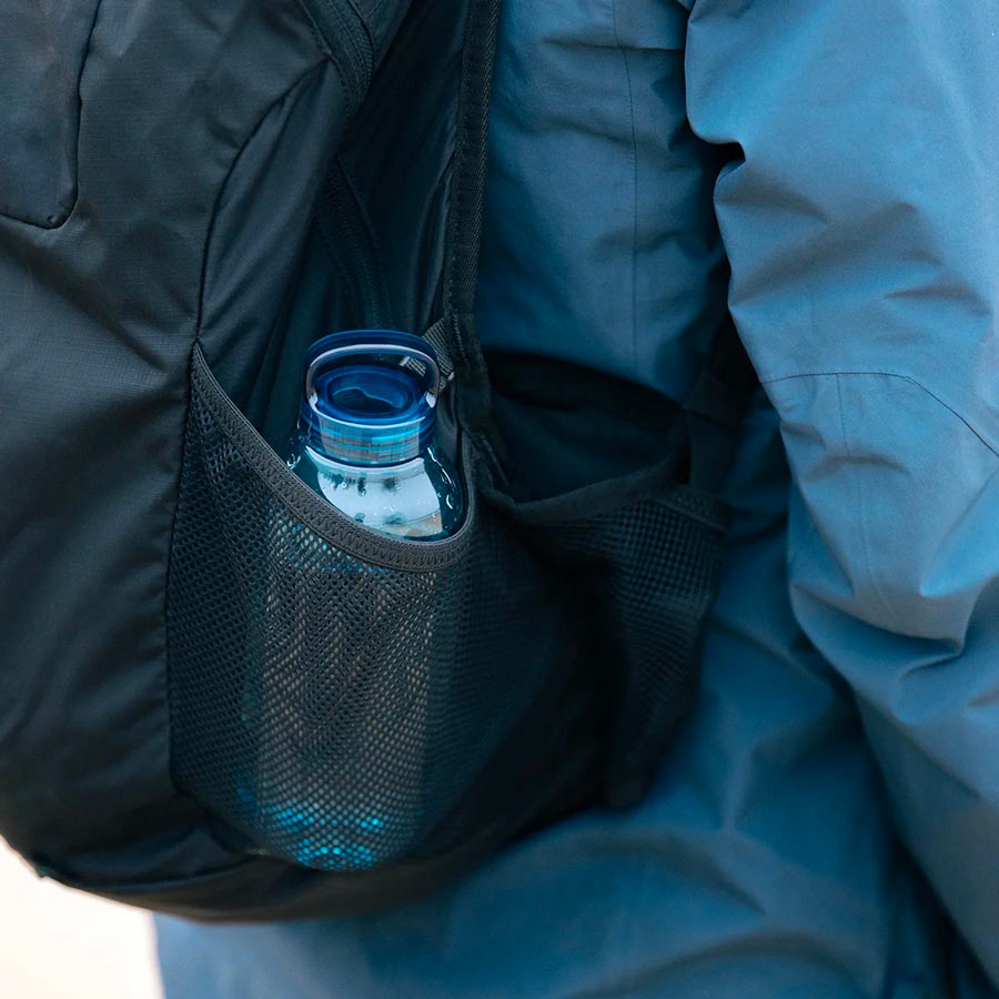 Kinto-gourde-water-bottle-500-ml-bleu-pratique-Atelier-Kumo