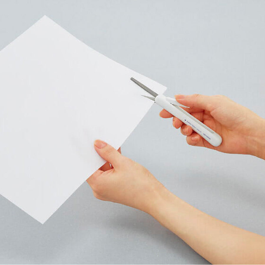 Kokuyo-ciseaux-de-poche-ouvert-utilisation-Atelier-Kumo