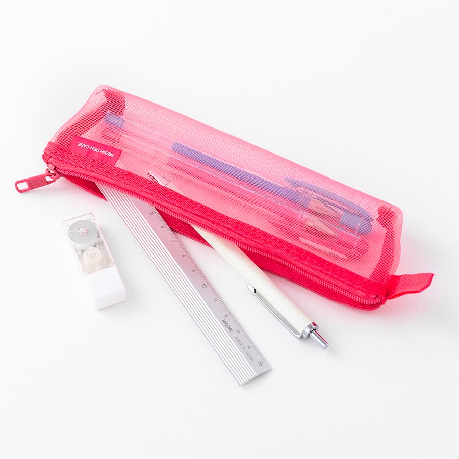 Midori-papeterie-trousse-mesh-pen-pouch-rose-Atelier-Kumo