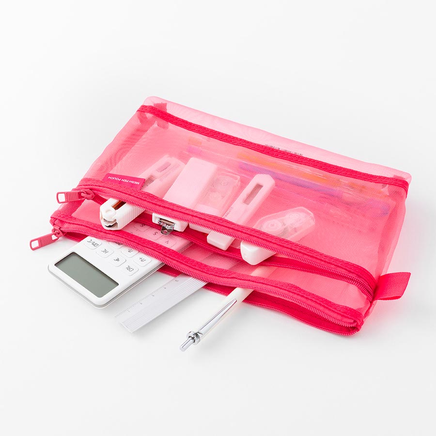 Midori-pochette-mesh-pen-pouch-rose-detail-Atelier-Kumo
