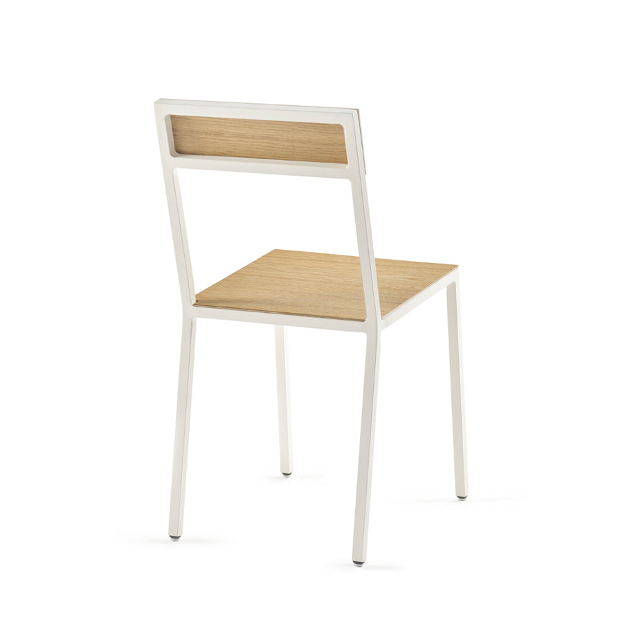 Muller-van-Severen-chaise-aluminium-alu-chair-bois-blanc-dos-Valerie-Objects-Atelier-Kumo