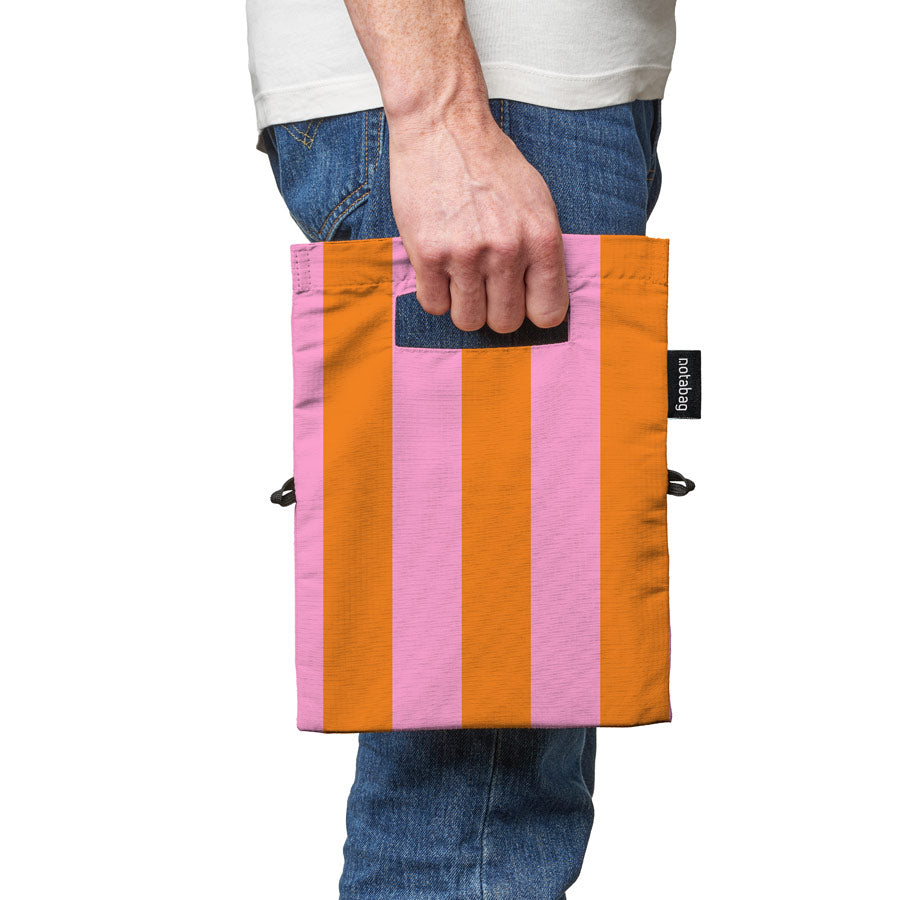 Notabag-accessoires-pochette-bandouliere-vanilla-raye-porte-Atelier-Kumo