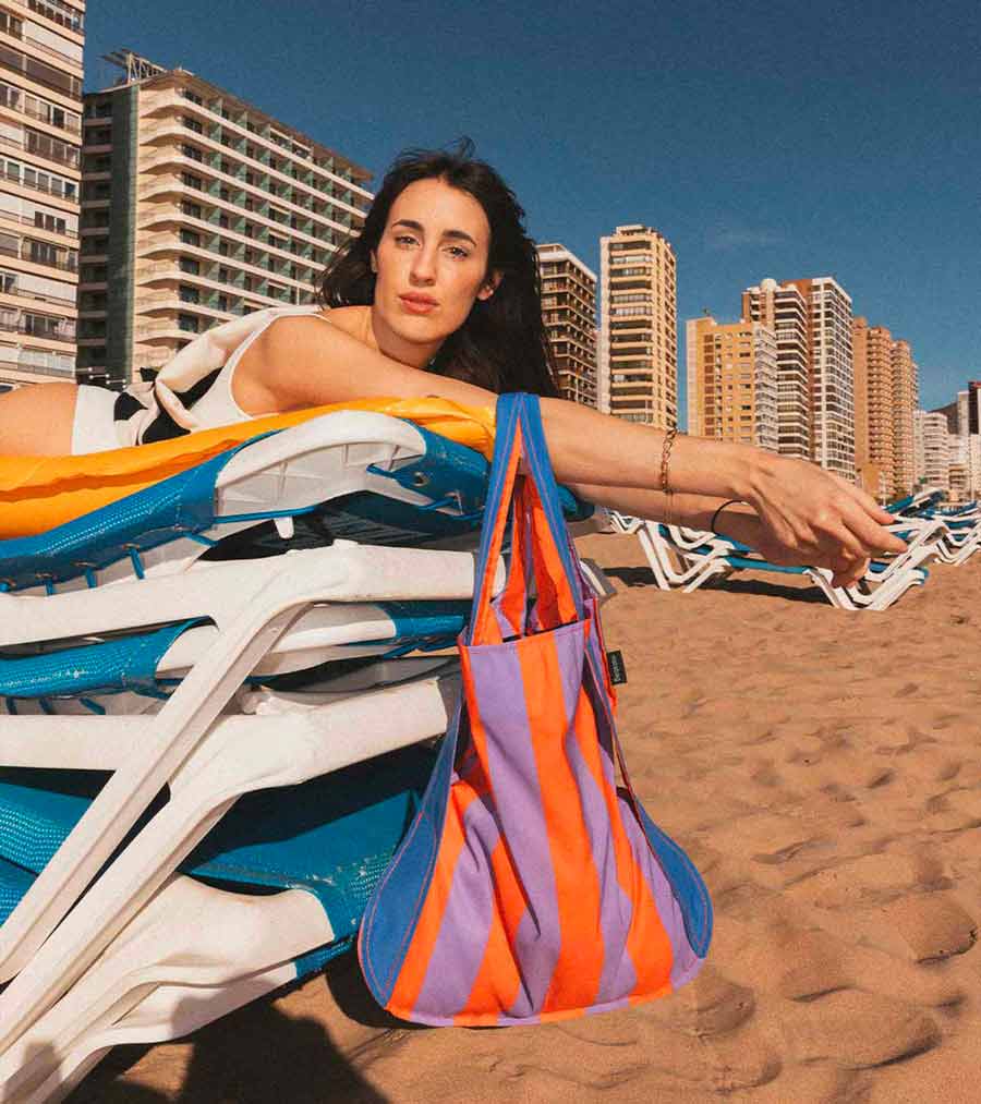 Notabag-ambiance-plage-tote-bag-original-royal-stripes-Atelier-Kumo
