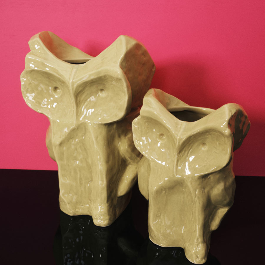 Serax-ambiance-vase-hiboux-taille-s-jaune-after-midnight-Atelier-Kumo