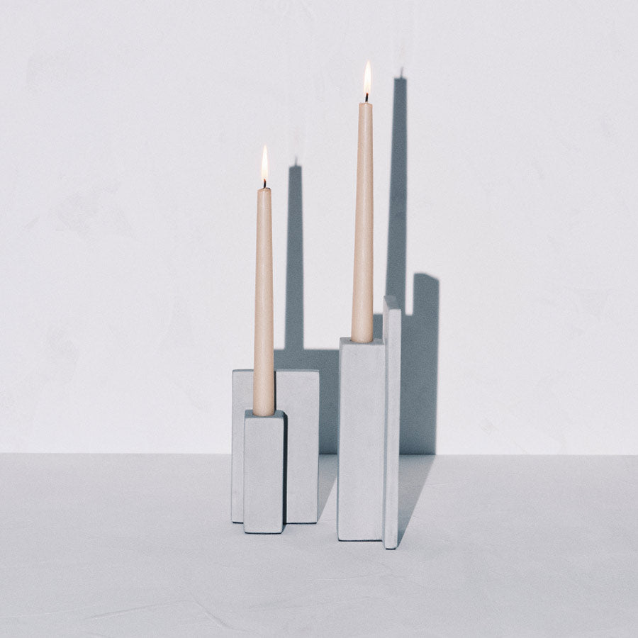 Serax-bougeoir-beton-gris-werk-patrick-paris-support-bougie-Atelier-Kumo