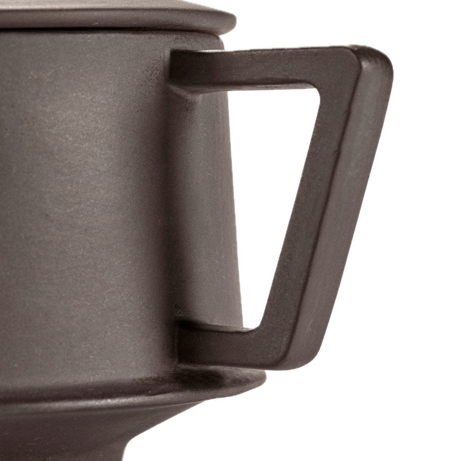 Serax-teapot-alabaster-dune-maison-Atelier-Kumo