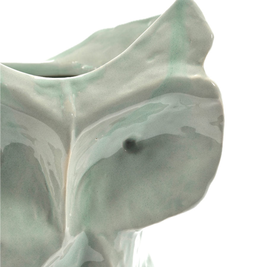 Serax-vase-hiboux-taille-L-bleu-clair-after-midnight-detail-Atelier-Kumo