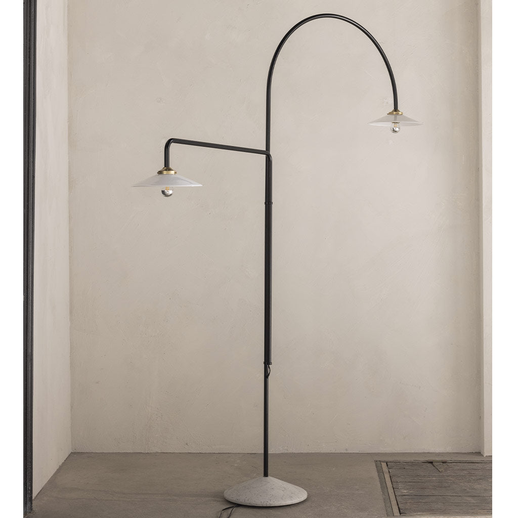 La lampe Standing Lamp Marble 3 des designers Muller Van Severen