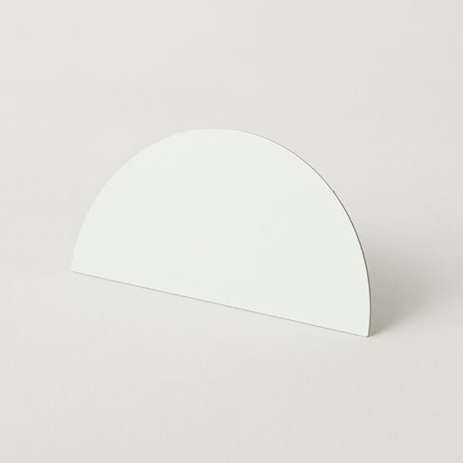 Block-Design-geometrique-clip-demi-cercle-blanc-Atelier-Kumo