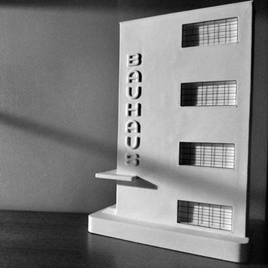 Chisel-and-Mouse-Bauhaus-maquette-decoration-Atelier-Kumo