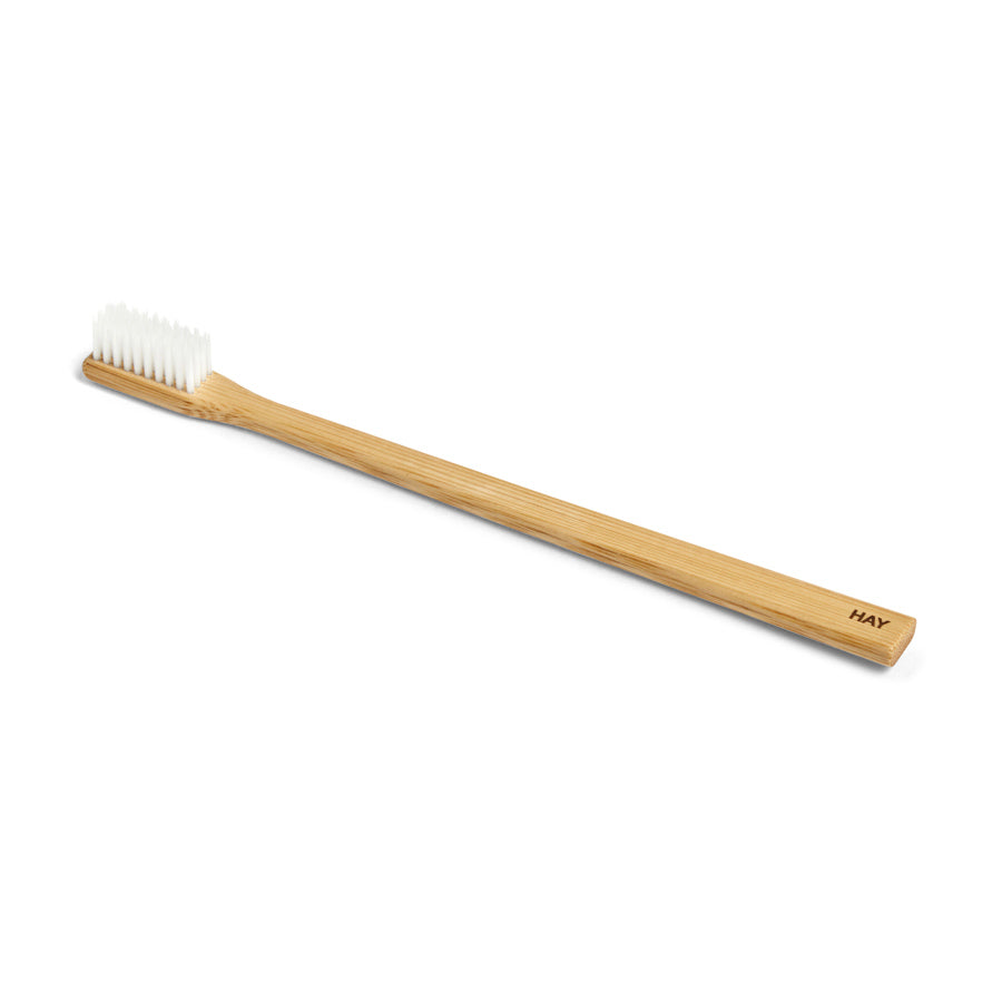Hay-brosse-a-dents-en-bambou-Atelier-Kumo