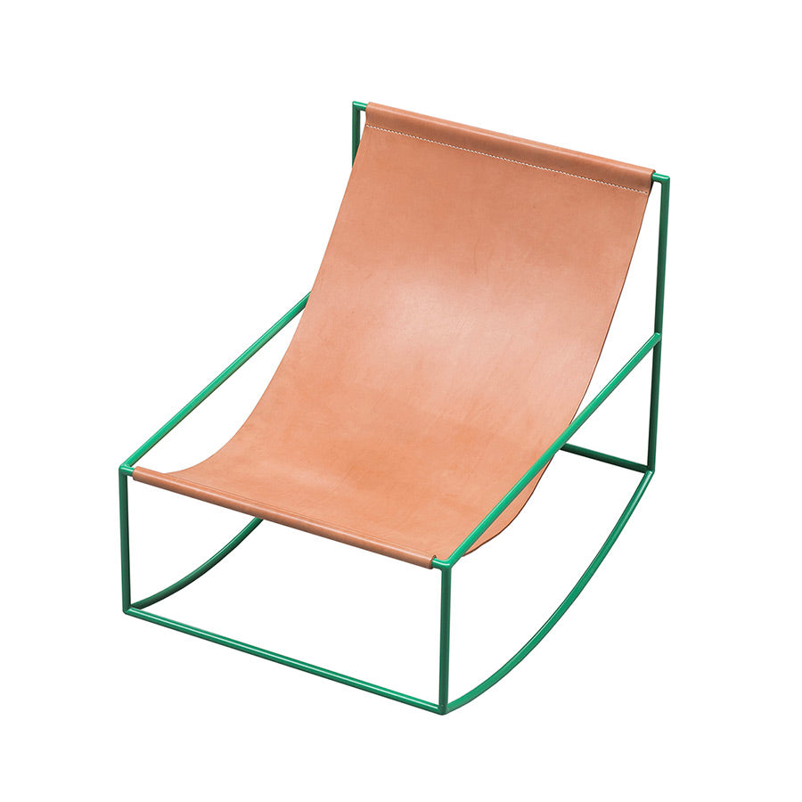 Muller-van-Severen-rocking-chair-structure-verte-assise-cuir-Valerie-Objects-Atelier-Kumo