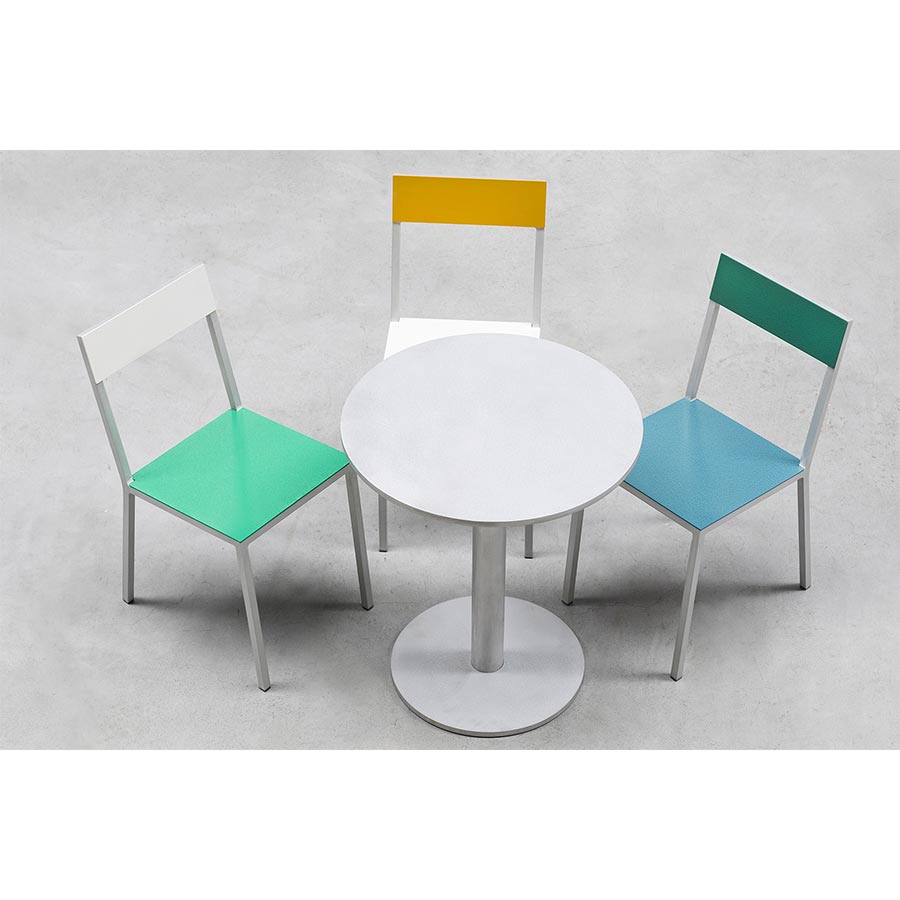 Muller-van-Severen-table-bistrot-aluminium-chaise-alu-Valerie-Objects-Atelier-Kumo