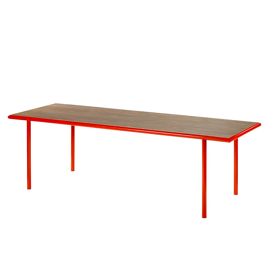 Muller-van-Severen-table-bois-rectangle-structure-rouge-noyer-Valerie-Objects-Atelier-Kumo