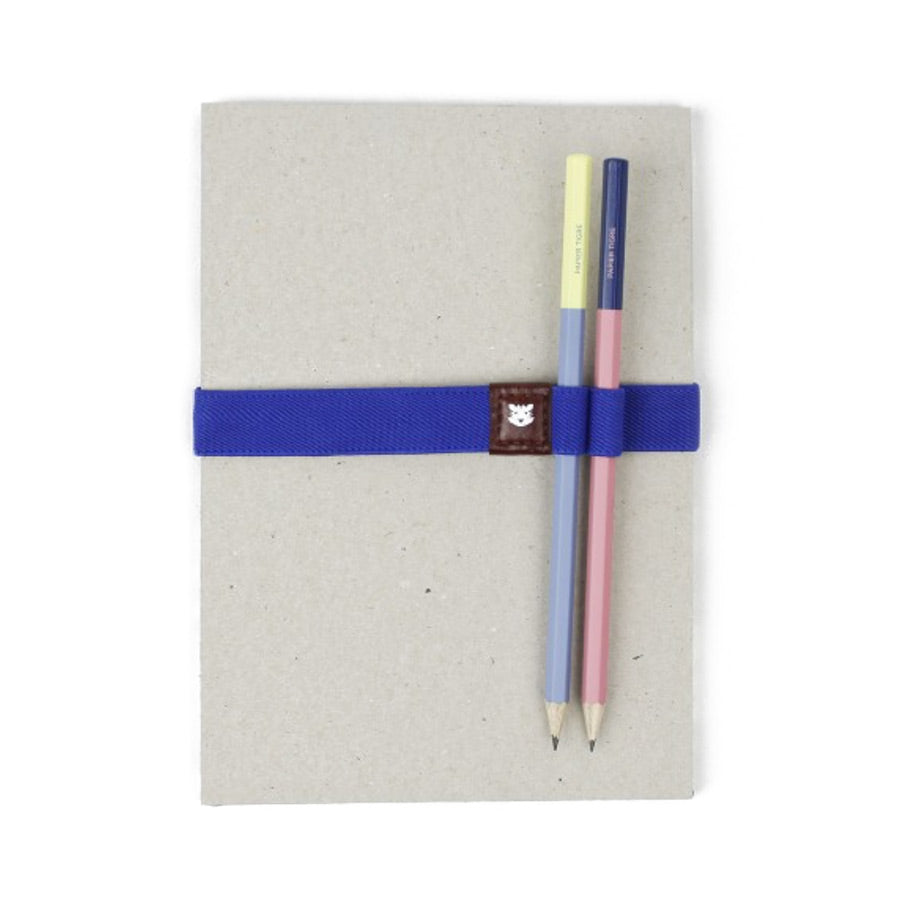 Papier-Tigre-elastique-carnet-le-voyageur-bleu-fonce-Atelier-Kumo