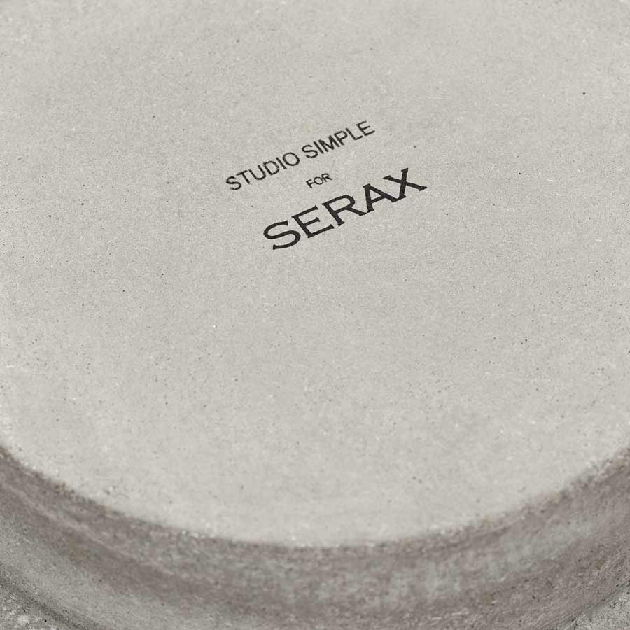 Serax-Support-a-gateau-beton-Studio-simple-Atelier-Kumo