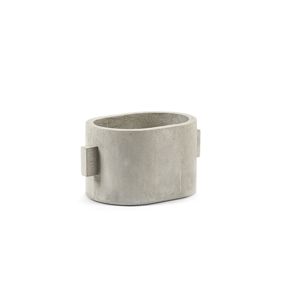 Serax-pot-ovale-beton-S-gris-Atelier-Kumo